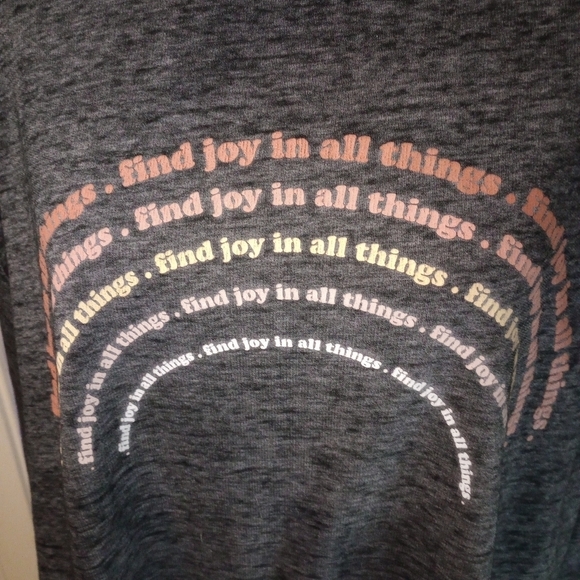 C & C California brindle gray multicolored graphic t-shirt size 1X - Picture 7 of 8